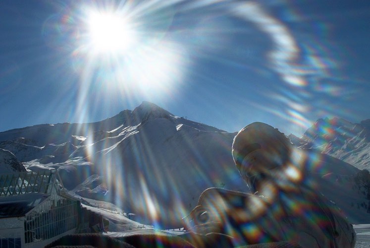 Ischgl, apres ski, apres-ski, apres, snowboard, ski, ski fahren, Alpen, Piste, skifahren, Österreich, boarden, skigebiet, Idalp, Idalpe, paznaun, paznauntal, silvretta, samnaun, reisebericht, austria, tirol, st anton, st. anton, galtür, sölden, saalbach, saalbach-hinterglemm, flügerl, wodka-bull, red bull, willy, kuhstall, trofana alm, paznauer taja, posthörndl, madlein, elisabeth, schatzi, pacha, saufen, trinken, feiern, boarden, snowboarden, boardbabe, snowboarding, hütte