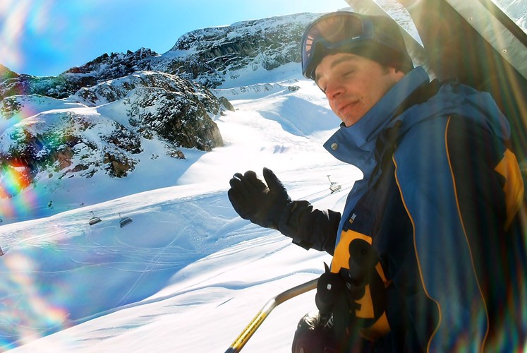 Ischgl, apres ski, apres-ski, apres, snowboard, ski, ski fahren, Alpen, Piste, skifahren, Österreich, boarden, skigebiet, Idalp, Idalpe, paznaun, paznauntal, silvretta, samnaun, reisebericht, austria, tirol, st anton, st. anton, galtür, sölden, saalbach, saalbach-hinterglemm, flügerl, wodka-bull, red bull, willy, kuhstall, trofana alm, paznauer taja, posthörndl, madlein, elisabeth, schatzi, pacha, saufen, trinken, feiern, boarden, snowboarden, boardbabe, snowboarding, hütte