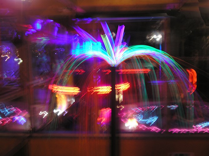 Ischgl, apres ski, apres-ski, apres, snowboard, ski, ski fahren, Alpen, Piste, skifahren, Österreich, boarden, skigebiet, Idalp, Idalpe, paznaun, paznauntal, silvretta, samnaun, reisebericht, austria, tirol, st anton, st. anton, galtür, sölden, saalbach, saalbach-hinterglemm, flügerl, wodka-bull, red bull, willy, kuhstall, trofana alm, paznauer taja, posthörndl, madlein, elisabeth, schatzi, pacha, saufen, trinken, feiern, boarden, snowboarden, boardbabe, snowboarding, hütte